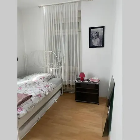 Apartment Ruby's *